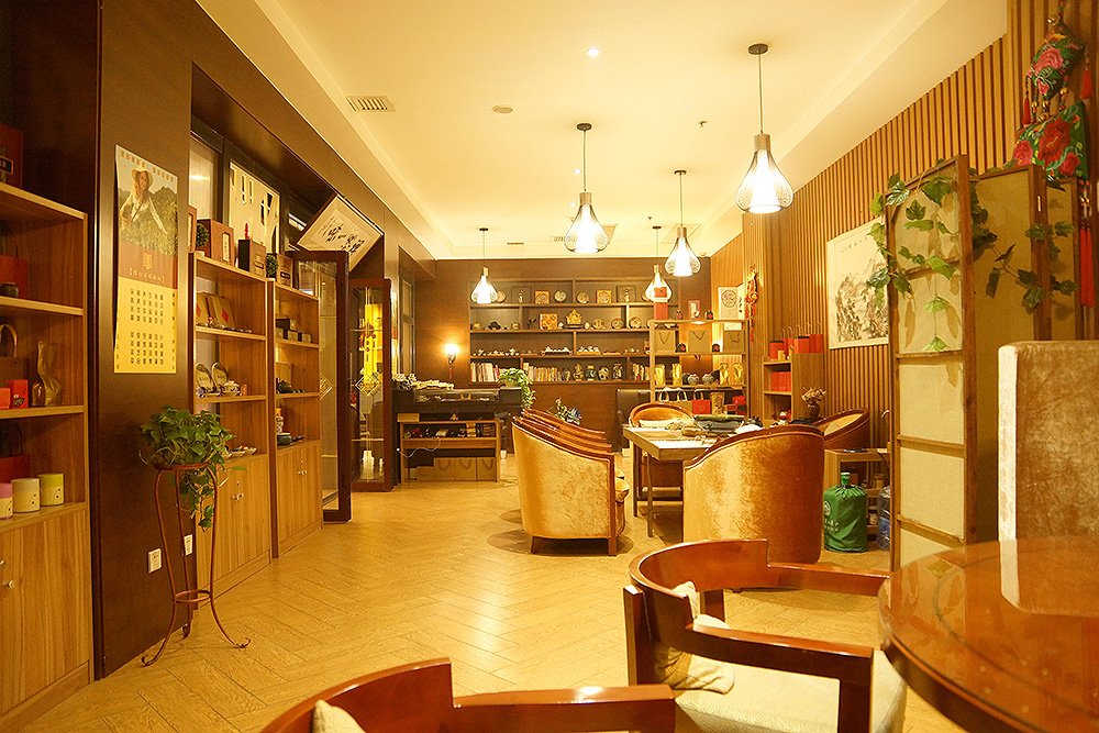 //www.servinglaand