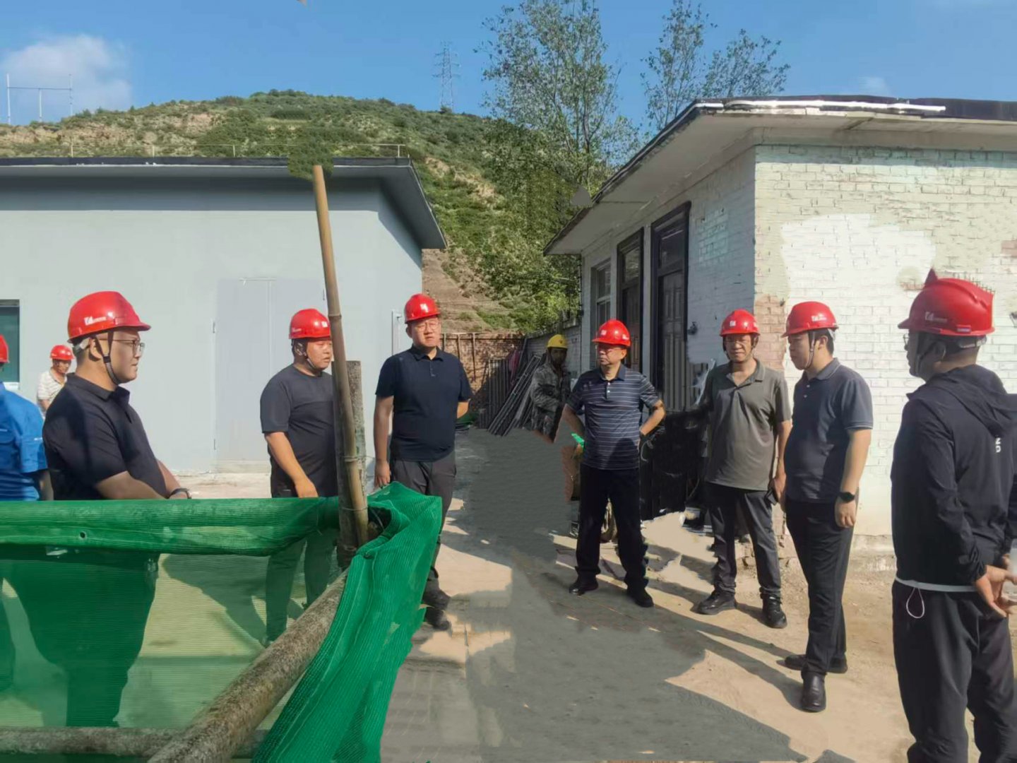 由第二工程项目部承建