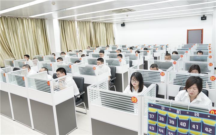 共计70余名党务工作者参加